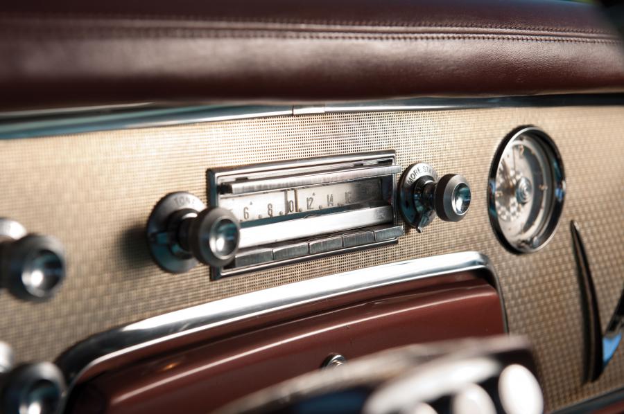  Packard Caribbean Convertible White 1956 года  (фото 4 из 26)